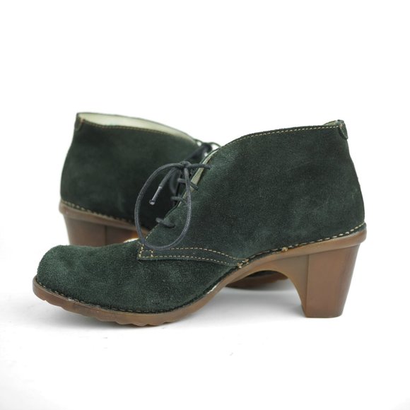 EL NATURALISTA Black distressed leather ankle boot - Picture 7 of 12